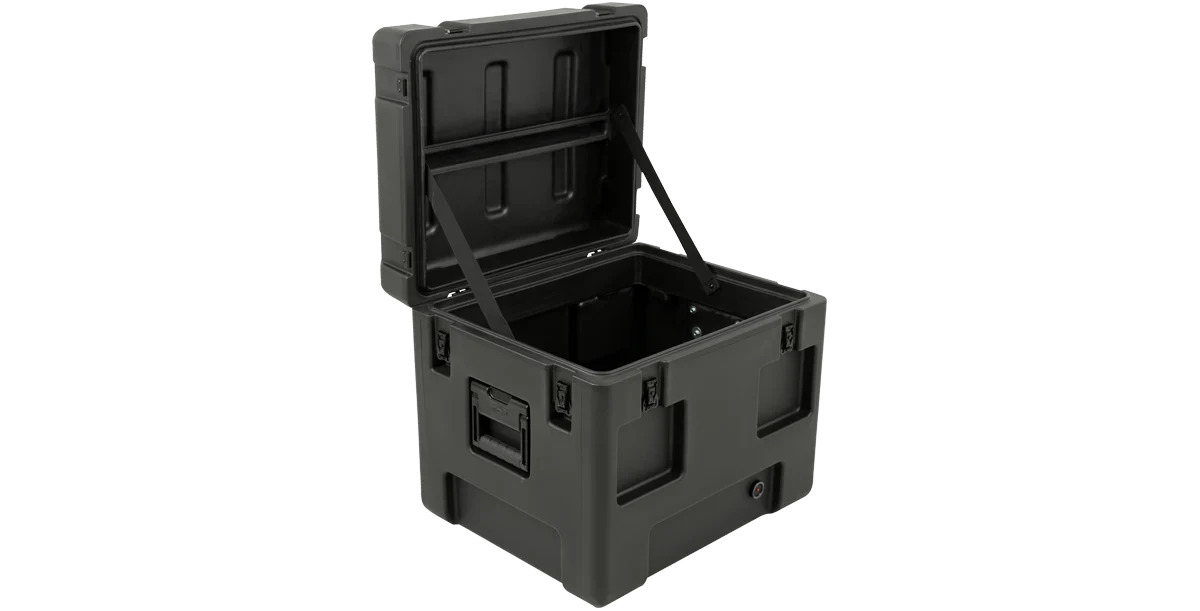 SKB 3R-2016-17 rSeries Waterproof Case (open empty interior)