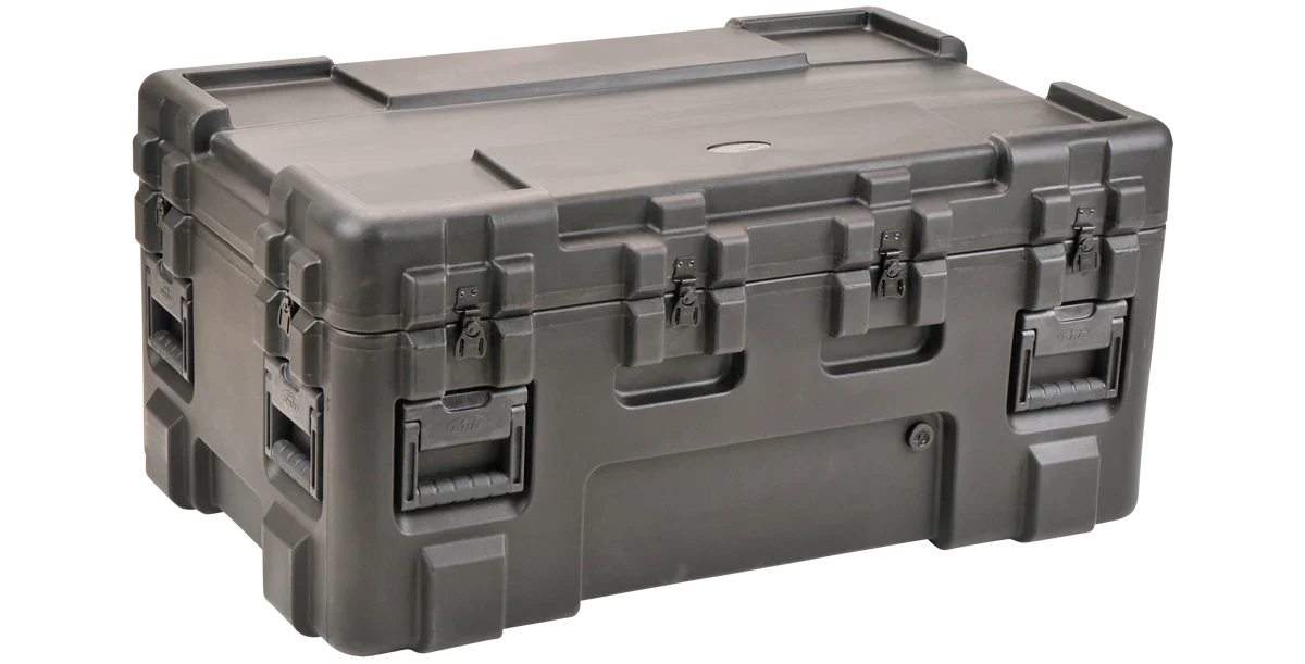 SKB 3R-4024-24 rSeries Waterproof Case (closed angled view)