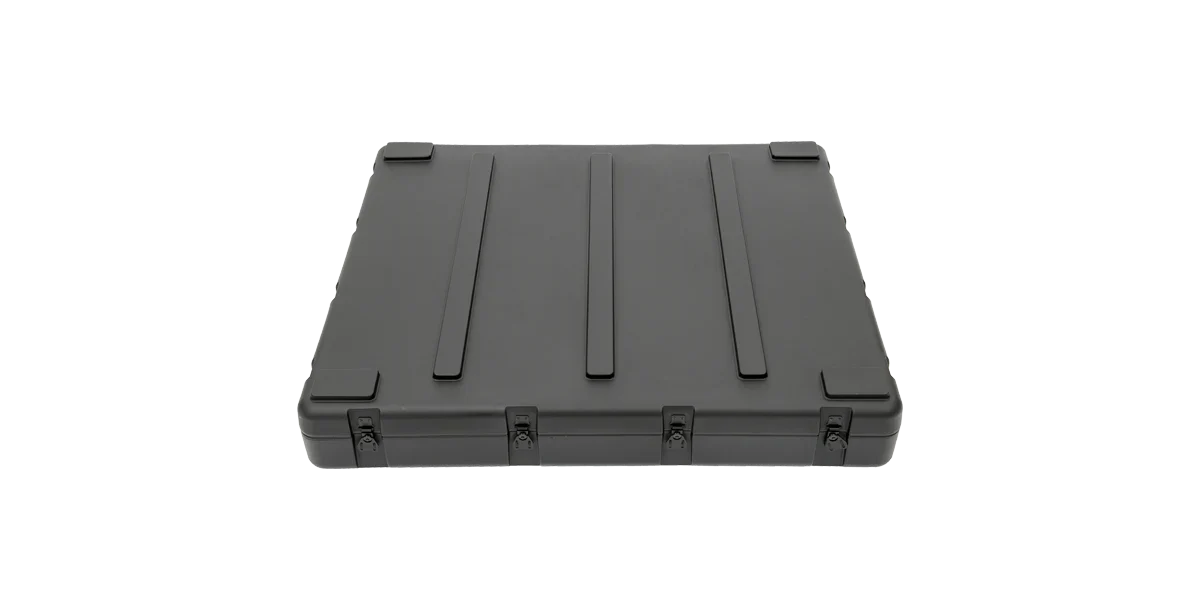 SKB 3R-4035-5 rSeries Waterproof Case (closed angled view)