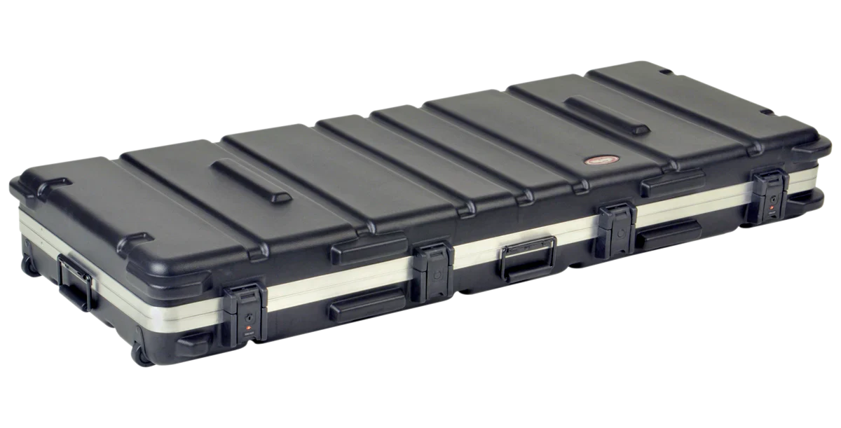 SKB vSeries 6019W Case (closed angled view)